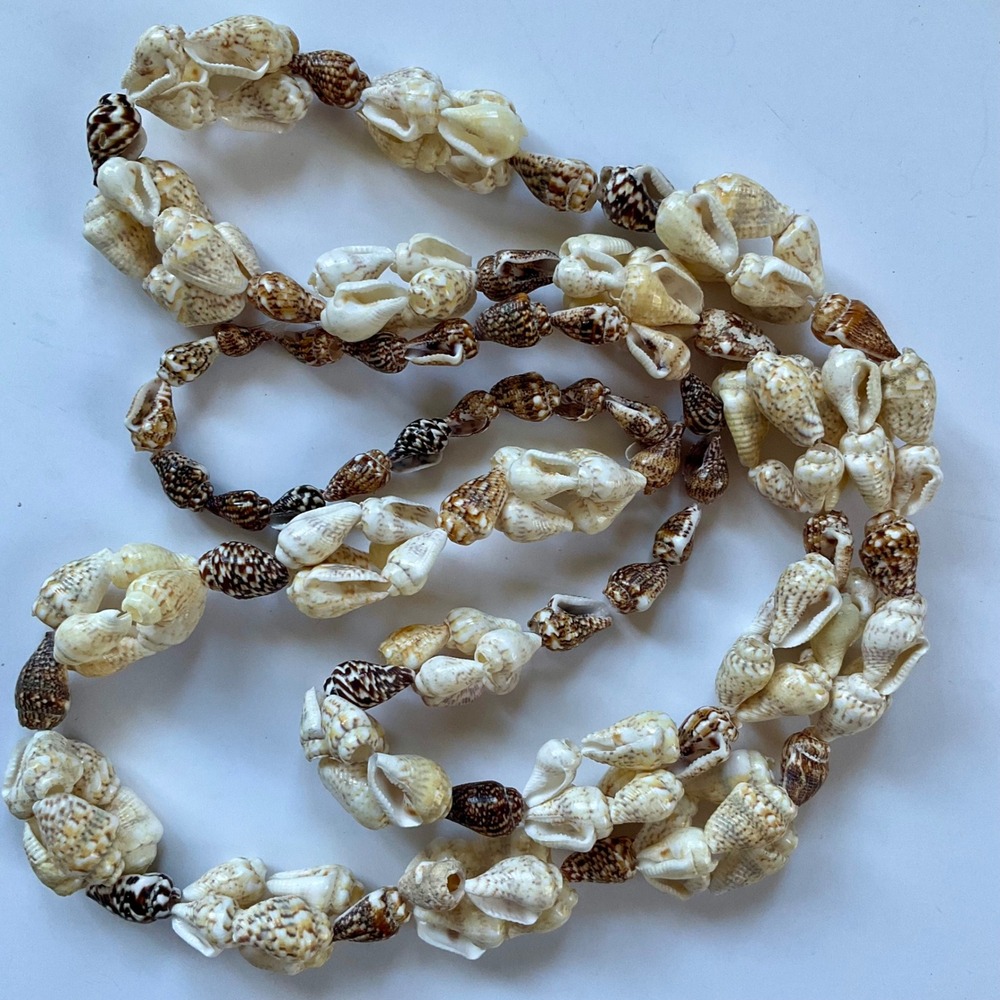 VTG Hawaiian Cowrie Conch Shell Lei Necklace Tiki Tropical Boho Mermaidcore NWOT